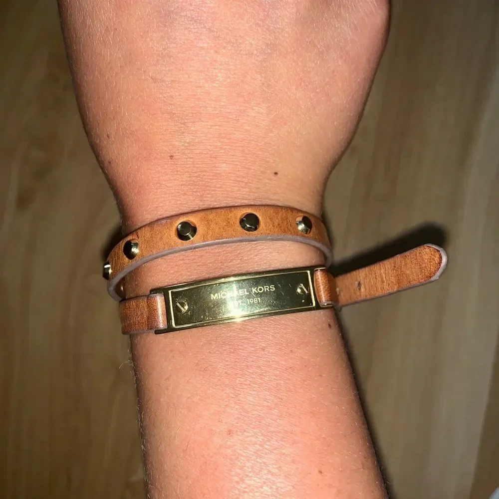 MICHAEL KORS Brown and Gold Wrap Bracelet MICHAEL KORS Brown and Gold Br…